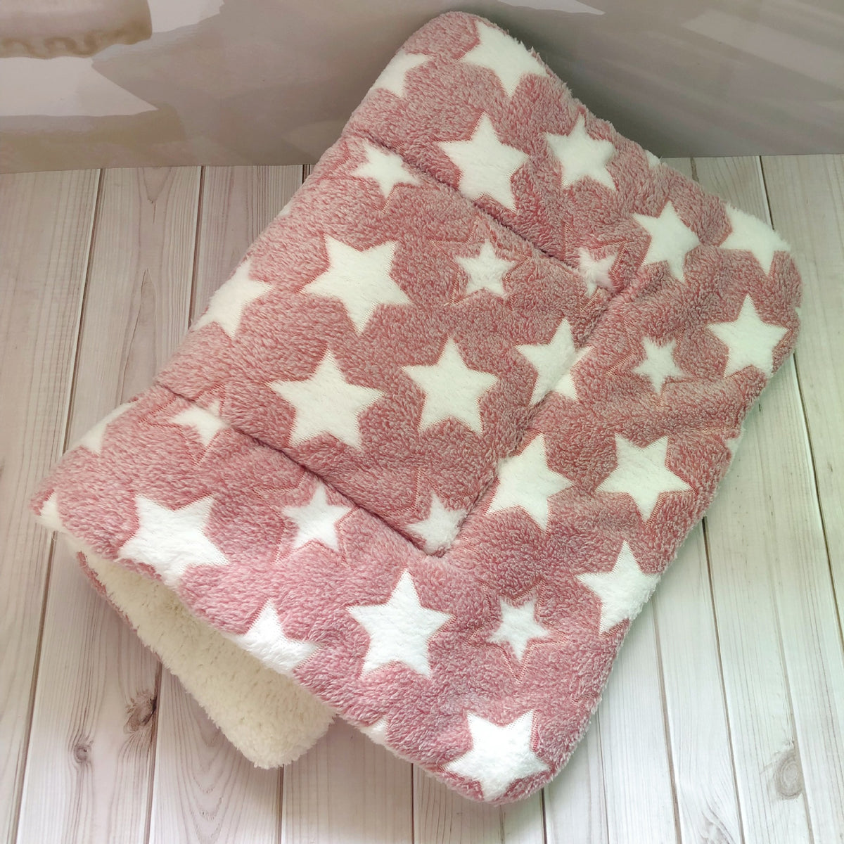 Soft Flannel Pet Blanket — burgundy stars pattern