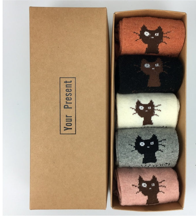 Cats sock gift box with five pairs of cat pattern knit socks