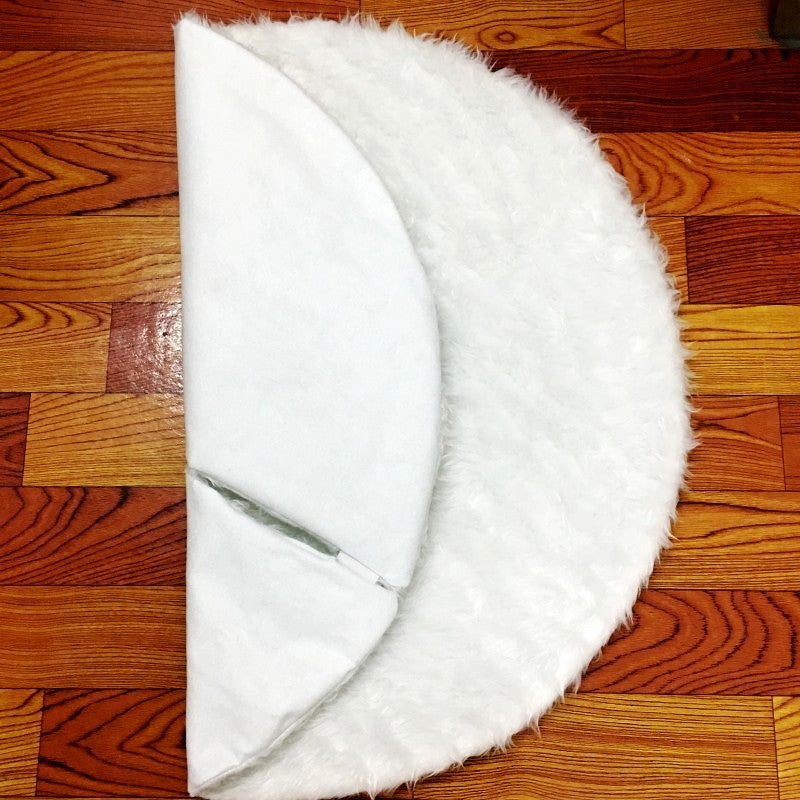 Plush Christmas Tree Skirt — folded skirt showing plush pile