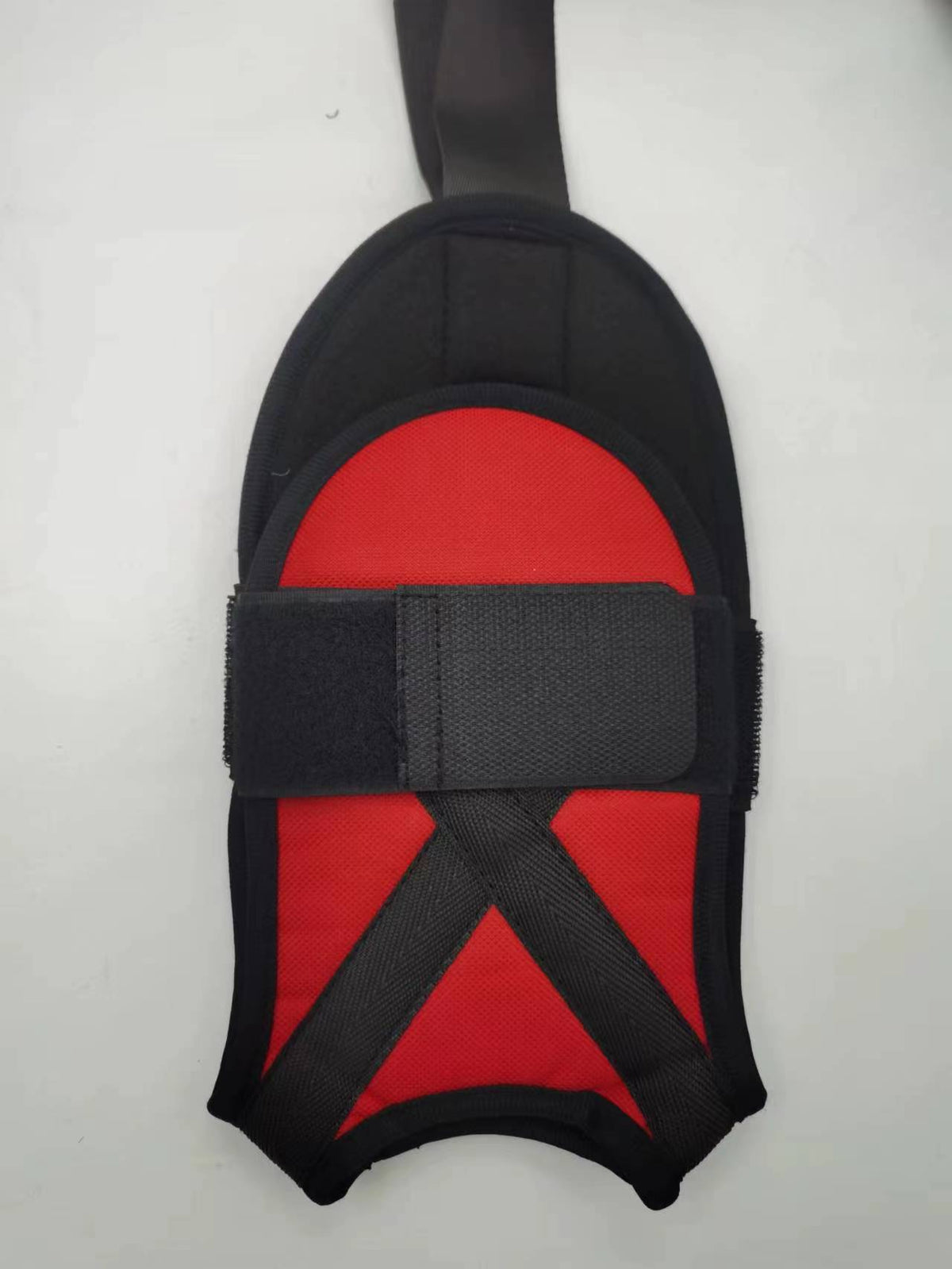 Adjustable Yoga Stretch Strap — red strap foot cradle detail