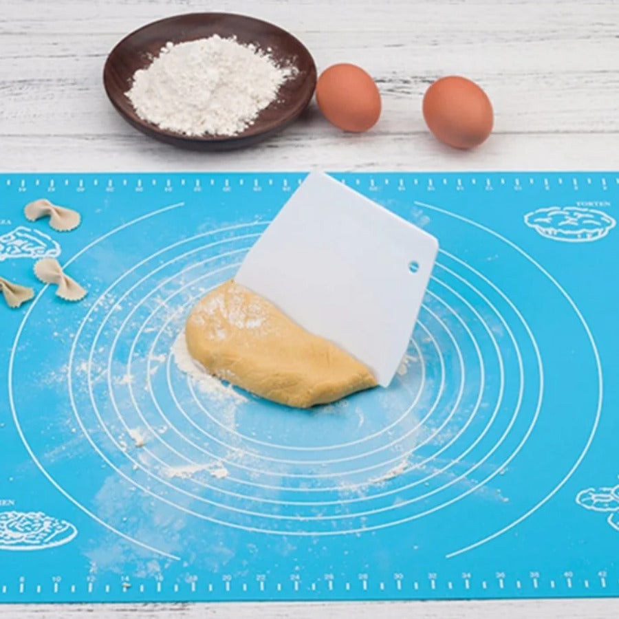 Silicone Baking Mat — rolling dough on the mat