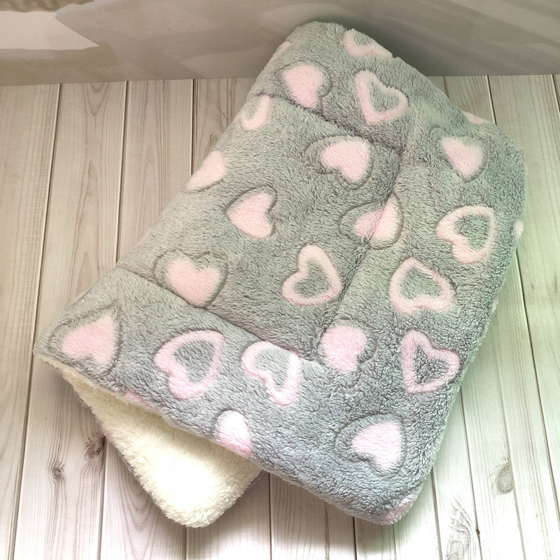 Soft Flannel Pet Blanket — grey hearts pattern