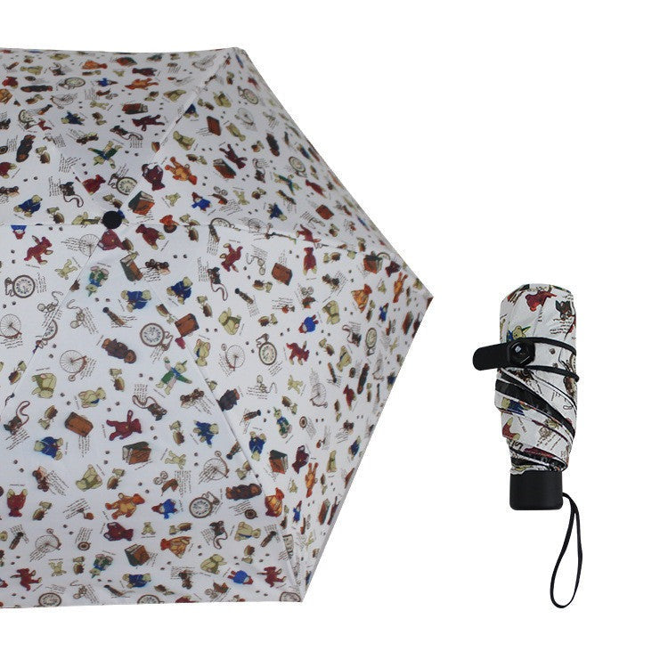 Windproof travel umbrella in white floral