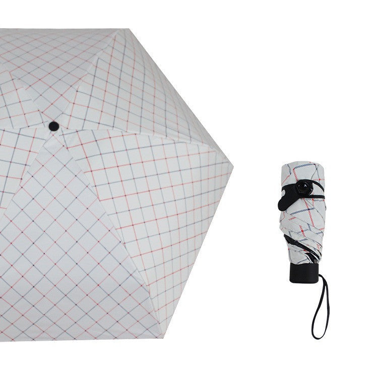 Windproof travel umbrella in white grid